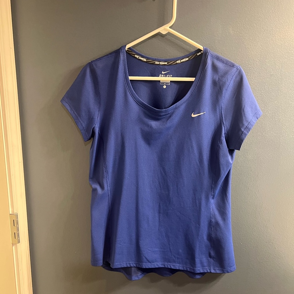 NIKE DRI FIT